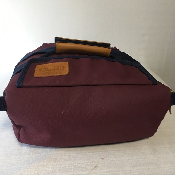 Pyrex Portables insulated carrying case 2.5 Qt. casserole only - Picture 5 of 11